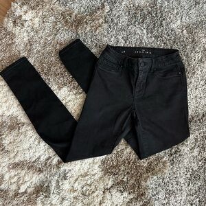 NWOT White House Black Marker Black Jeggings